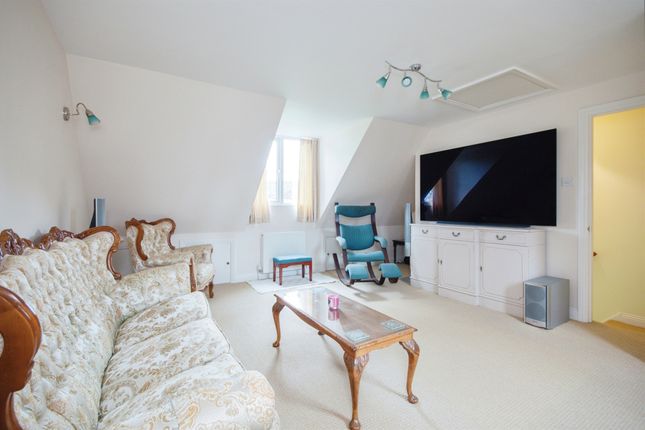 19, Bridleways, Verwood photo 5
