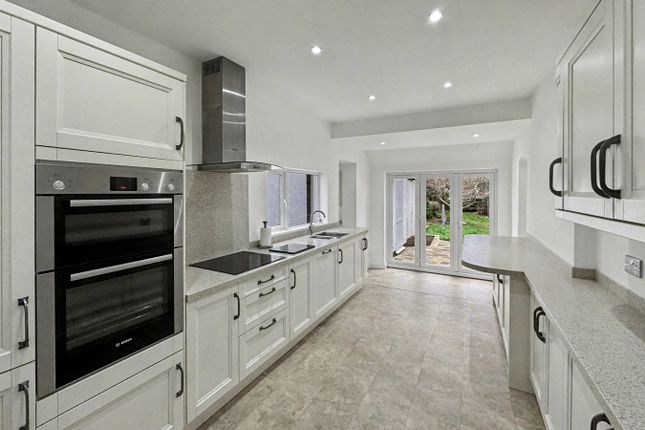69, Towncourt Crescent, Orpington photo 3