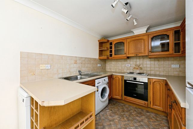 Flat 36, Redgate Heights, Kings Lynn Road, Hunstanton photo 3