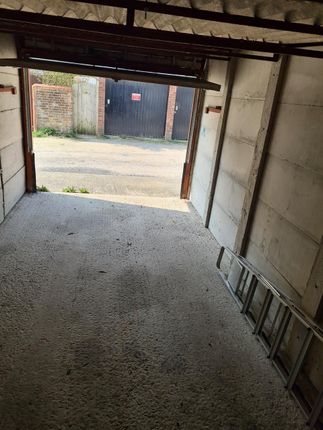 5, St. Annes Road, Eastbourne photo 3