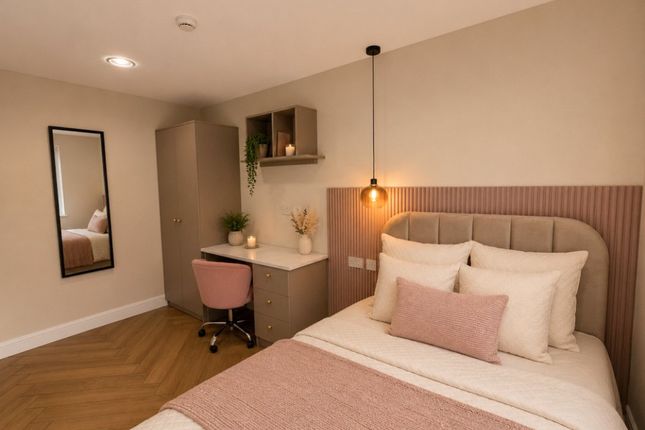 Flat, 3, Anthony Court, 60 Bessborough Road photo 3