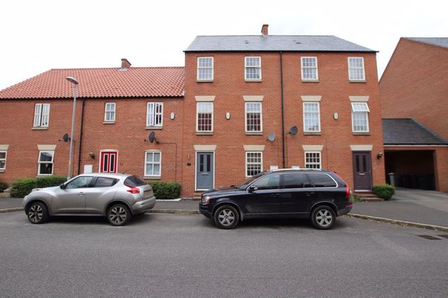 Terraced house for sale in Allison Road, Louth