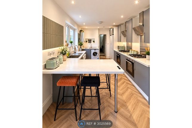 Clifton Road, Rugby photo 2