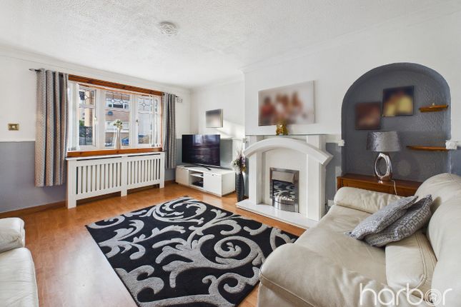 17 Laverock Terrace, Chryston, North Lanarkshire photo 3