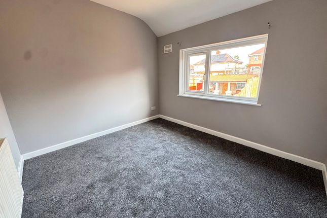 15, Brierley Hill photo 5
