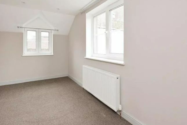 14 Foundry House , Foundry Court, Daventry photo 3