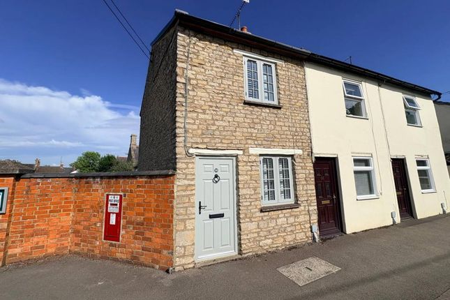 2-bed house on 58, West Street, Olney, £1,150/mo