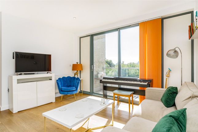 Flat 7, 142, Paul Street, London photo 4