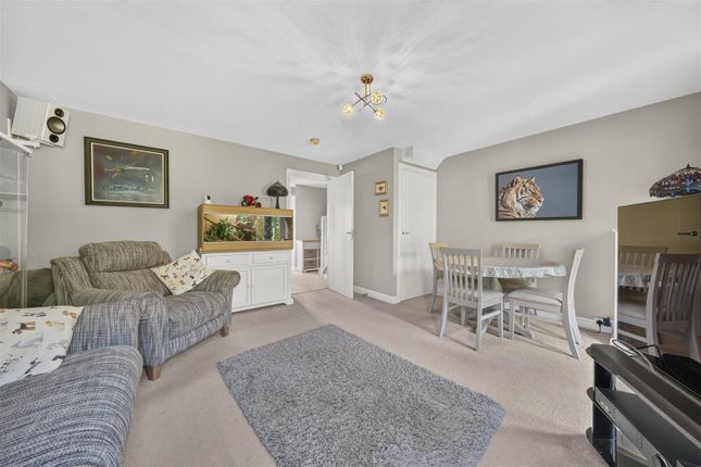 5, Cowslip Drive, Loughborough photo 4
