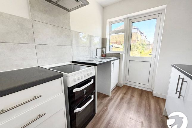 21, Blenheim Avenue, Kent photo 5