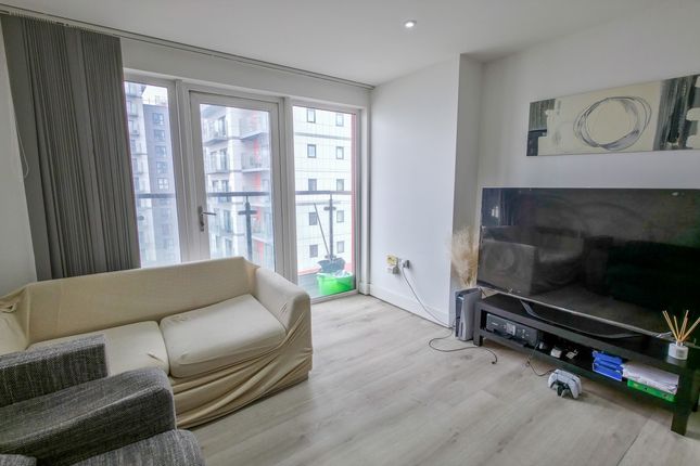 Flat 701, Mizzen Mast House, Mast Quay, Woolwich photo 3