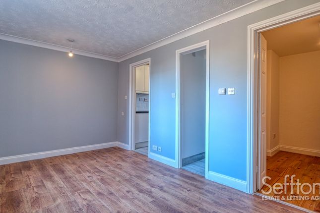 52 Gilman Road, Norwich photo 3