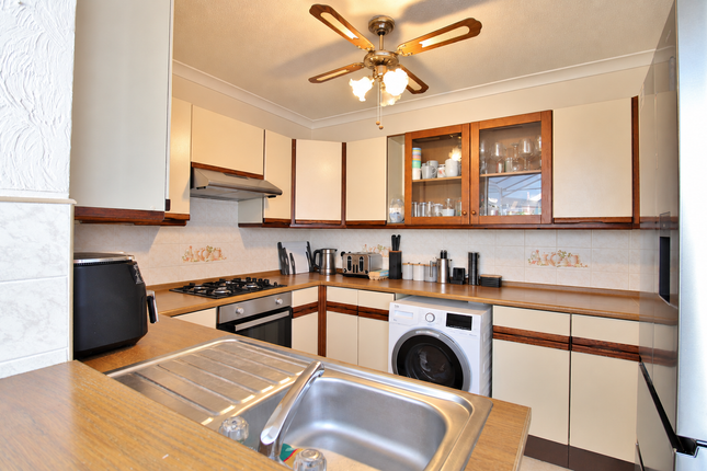 9, Andrew Place, Hill Head photo 4