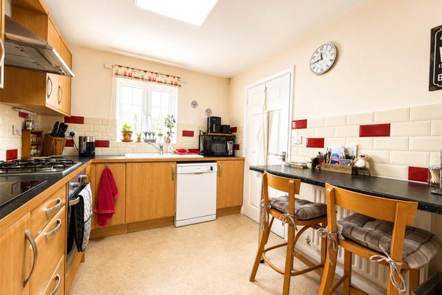 24, Cherry Tree Crescent, Sleaford photo 4