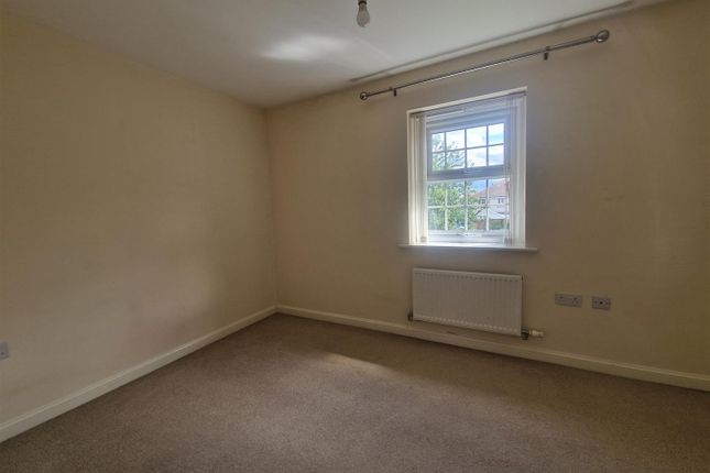 16, Waters Edge, Kings Sconce Avenue, Newark photo 5