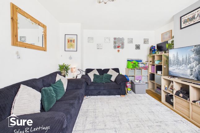 Flat 7  Flat 7, Shirley Road, Abbots Langley photo 4