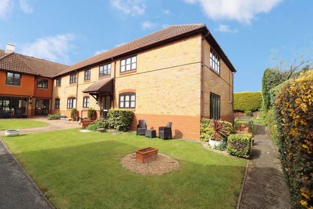 Flat for sale in Roberts Court, Chelmsford