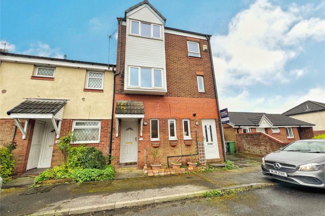 Flat for sale in Tinningham Close, Manchester, Greater Manchester