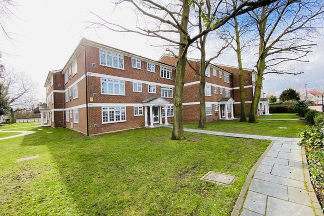 2 bed flat for sale in Witham Road, Isleworth TW7