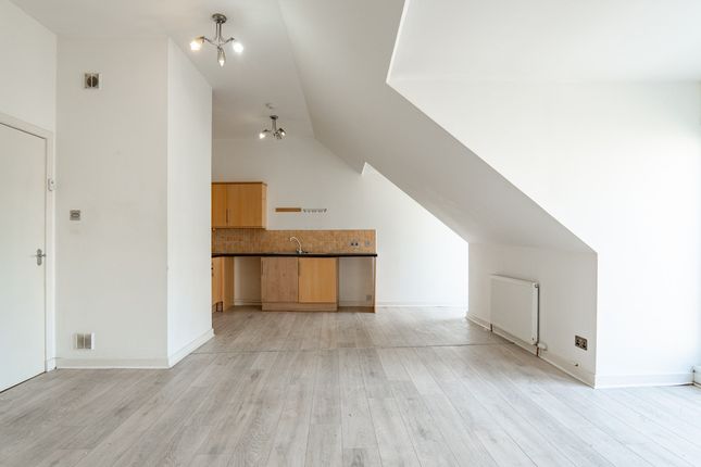 Flat Flat 4, 112, Church Street, Inverness photo 3