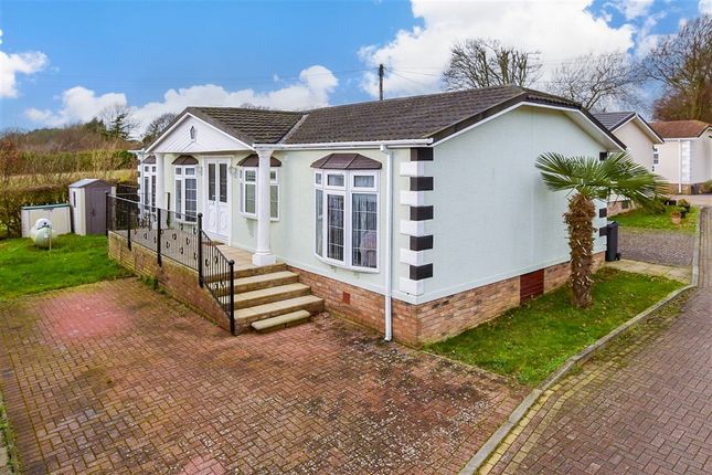 3-bed caravan on Millers Way, Maidstone, £185,000