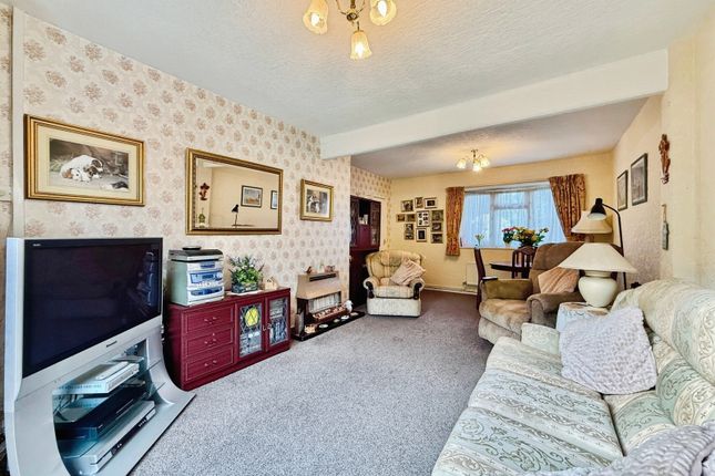Shap Avenue, Altrincham photo 4