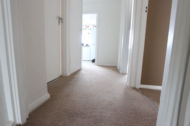 Bramley Close, Southgate photo 5