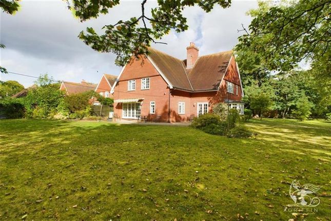 Thumbnail Detached house for sale in Sycamore Grove, Gidea Park, Romford