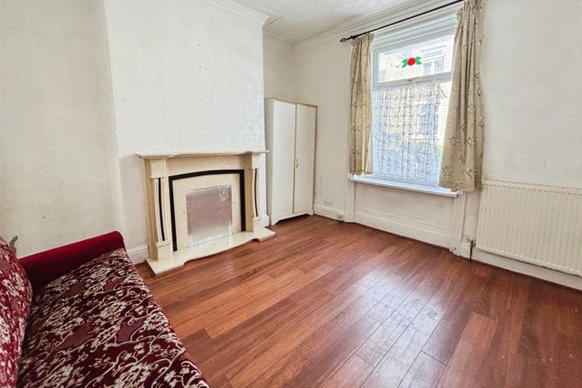 17, Alexandra Street, Bradford photo 2