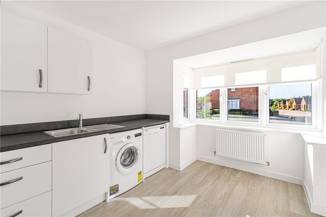 2, Sparrowhawk Crescent, Northampton photo 4