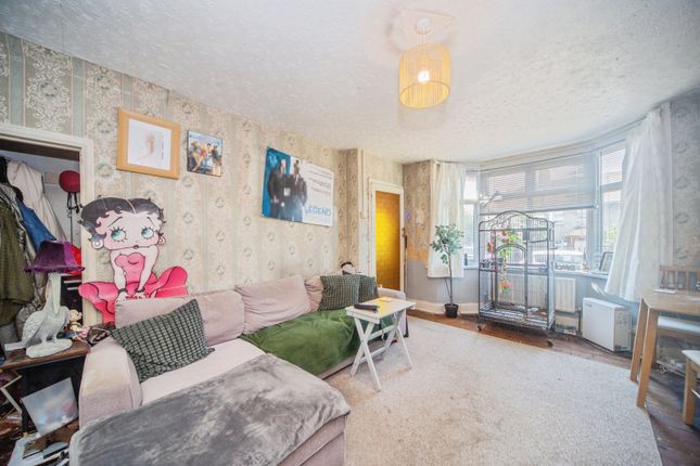 155, Carnation Road, Hampshire photo 2
