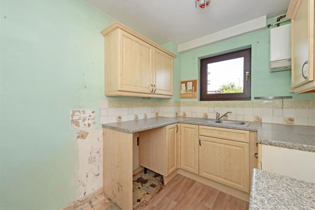 30, Danehurst Place, Andover photo 3