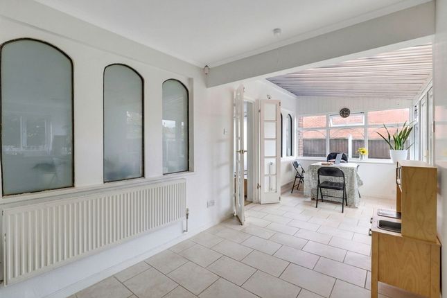 9 Grainger Avenue, Nottingham photo 4