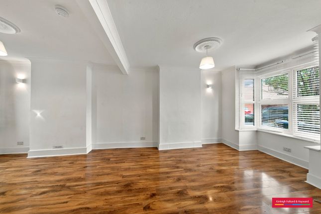 4, Cross Road, Enfield photo 3