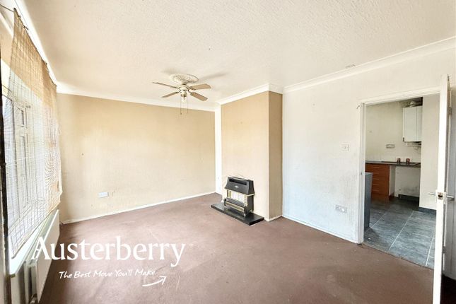 30, Piggott Grove, Stoke-On-Trent photo 5