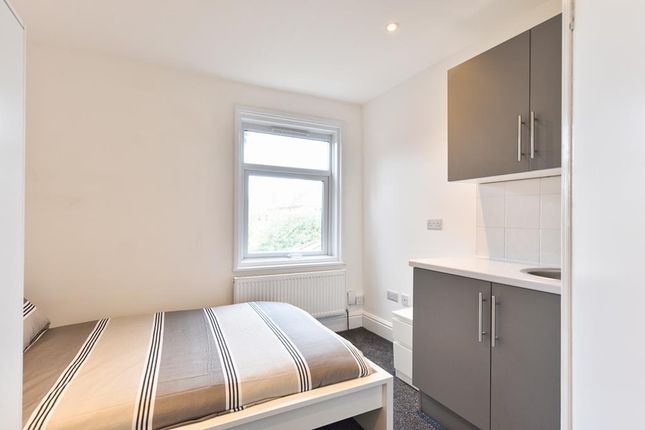 Shared accommodation to rent in Stella Street, Mansfield