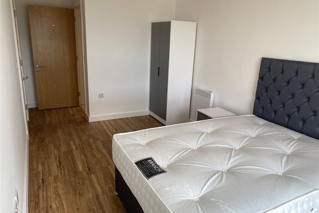 Flat to rent in Manchester Waters, 5 Pomona Strand, Old Trafford