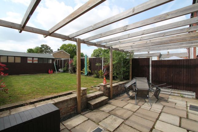 56 Travellers Lane, Hatfield photo 4