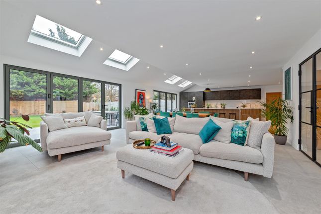 2 Silverwood Barns, St. Albans Road, Sandridge photo 3