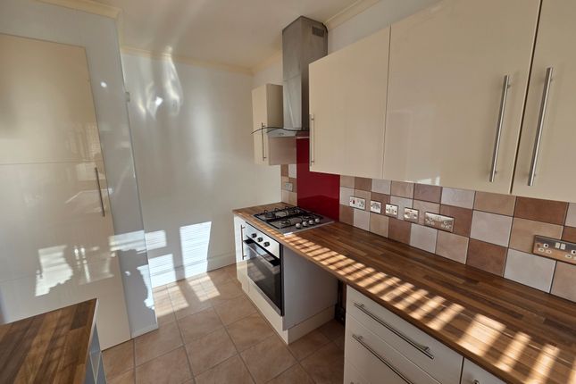 3, West Terrace, Eastbourne photo 4