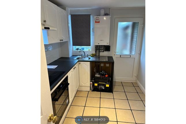 Thumbnail Flat to rent in Quilter Road Brighton Hill, Basingstoke