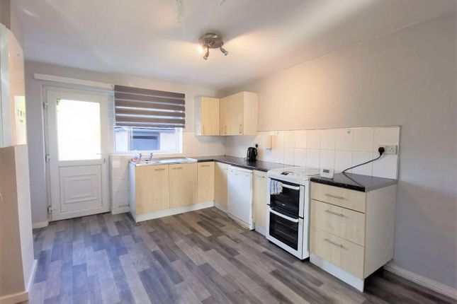 Terraced house to rent in Woodford Lane, Winsford
