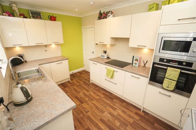 39, Wilson Fold Avenue, Bolton photo 3