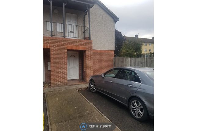 Thumbnail Studio to rent in Lowdell Close, West Drayton