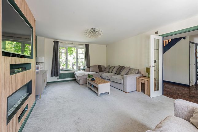 39, Spindle Close, Andover photo 4