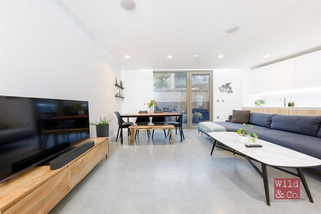 Thumbnail Flat for sale in Sidworth Street, London