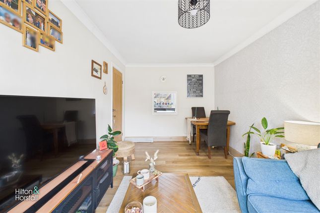 6a, Stansfield Close, Barrowford photo 4