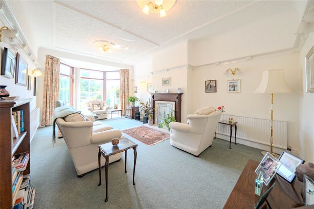 602, Stonegate Road, West Yorkshire photo 4