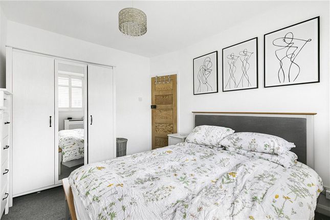 67, Lincoln Avenue, Twickenham photo 4