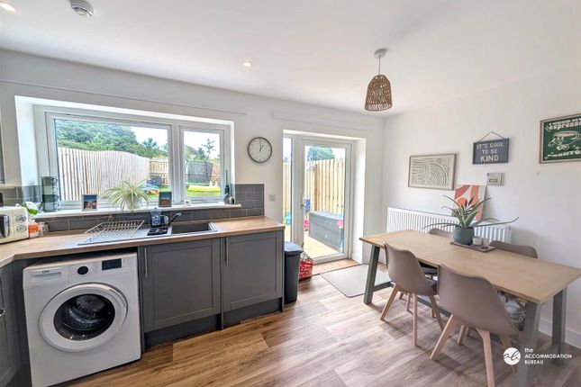 37, Lamorrick Drive, Bodmin photo 3